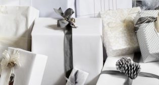 DIY - Christmas gift wrapped: customized and sophisticated